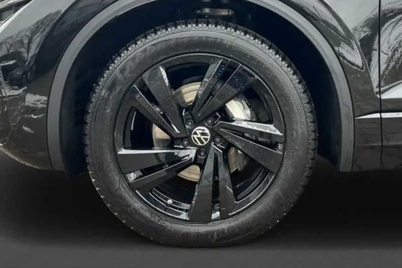 Volkswagen Touareg din 2025 cu 25.000 km - oferta VOL212815 - foto 5