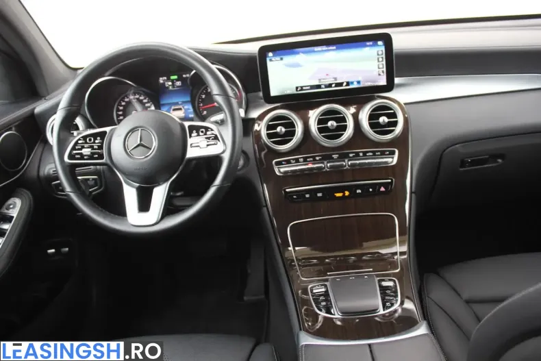 Mercedes-Benz GLC 300 (Clasa GLC) din 2022 cu 40.000 km - oferta MER212819 - foto 8