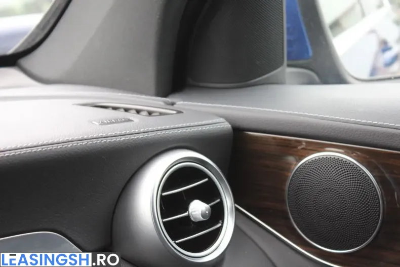 Mercedes-Benz GLC 300 (Clasa GLC) din 2022 cu 40.000 km - oferta MER212819 - foto 12