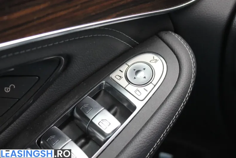 Mercedes-Benz GLC 300 (Clasa GLC) din 2022 cu 40.000 km - oferta MER212819 - foto 13