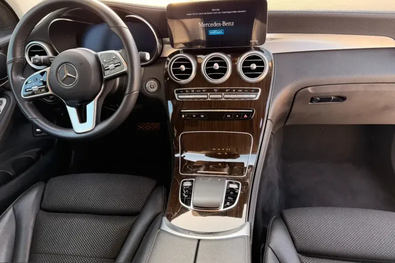 Mercedes-Benz GLC 300 (Clasa GLC) din 2021 cu 96.202 km - oferta MER212821 - foto 12