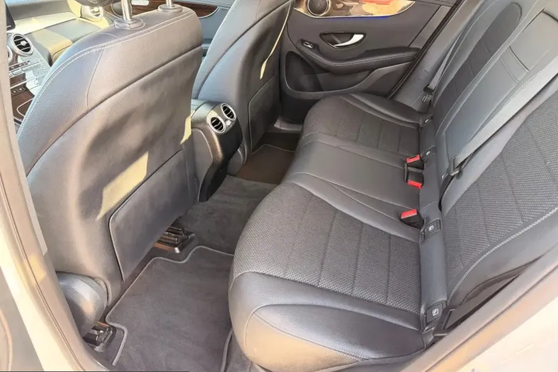 Mercedes-Benz GLC 300 (Clasa GLC) din 2021 cu 96.202 km - oferta MER212821 - foto 22