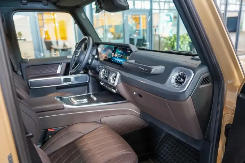 Mercedes-Benz G 500 (Clasa G) din 2024 cu 4.323 km - oferta MER212825 - foto 11