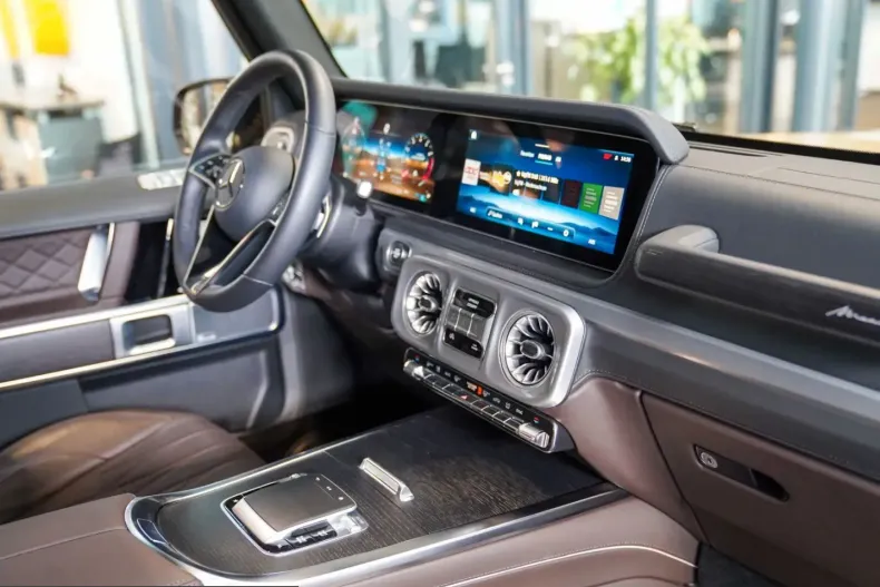 Mercedes-Benz G 500 (Clasa G) din 2024 cu 4.323 km - oferta MER212825 - foto 12