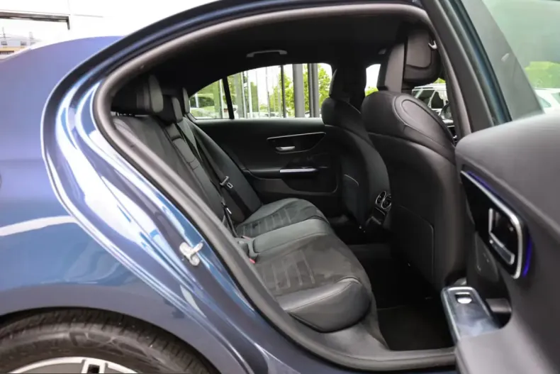 Mercedes-Benz C 220 (Clasa C) din 2024 cu 24.986 km - oferta MER212828 - foto 8