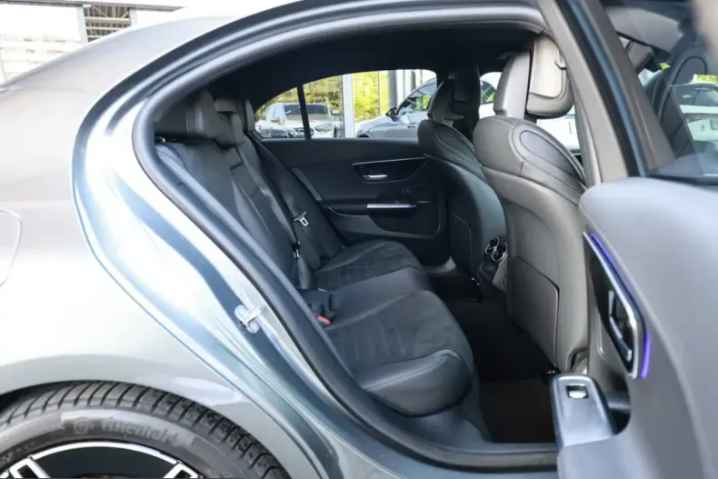 Mercedes-Benz C 220 (Clasa C) din 2024 cu 20.457 km - oferta MER212829 - foto 8