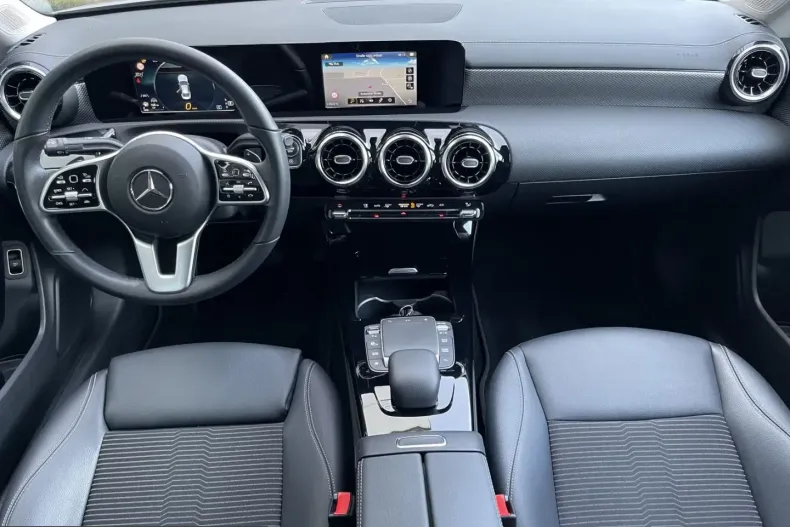 Mercedes-Benz CLA 220 (Clasa CLA) din 2022 cu 89.250 km - oferta MER212837 - foto 22
