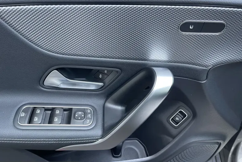 Mercedes-Benz CLA 220 (Clasa CLA) din 2022 cu 89.250 km - oferta MER212837 - foto 33