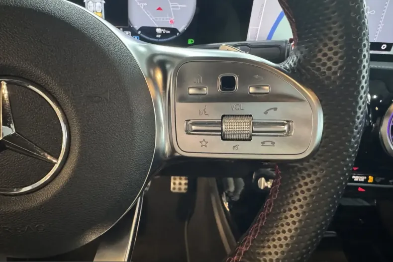 Mercedes-Benz CLA 250 (Clasa CLA) din 2021 cu 72.268 km - oferta MER212842 - foto 14