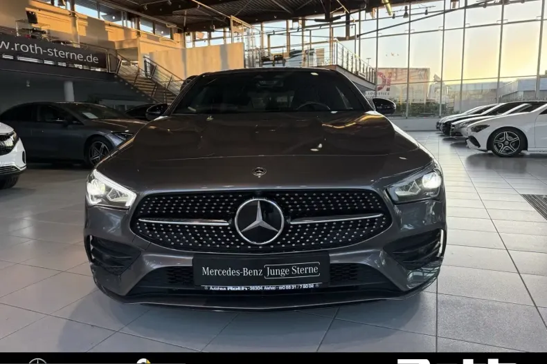 Mercedes-Benz CLA 220 (Clasa CLA) din 2023 cu 72.700 km - oferta MER212843 - foto 2