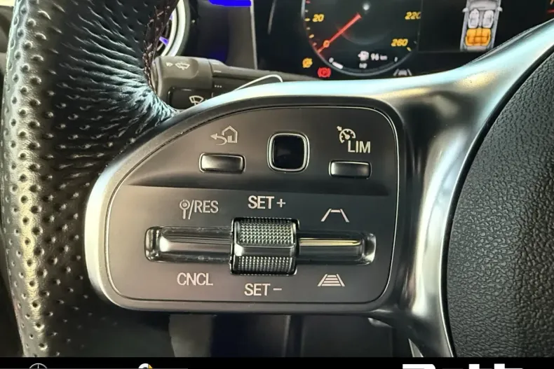 Mercedes-Benz CLA 220 (Clasa CLA) din 2023 cu 72.700 km - oferta MER212843 - foto 8