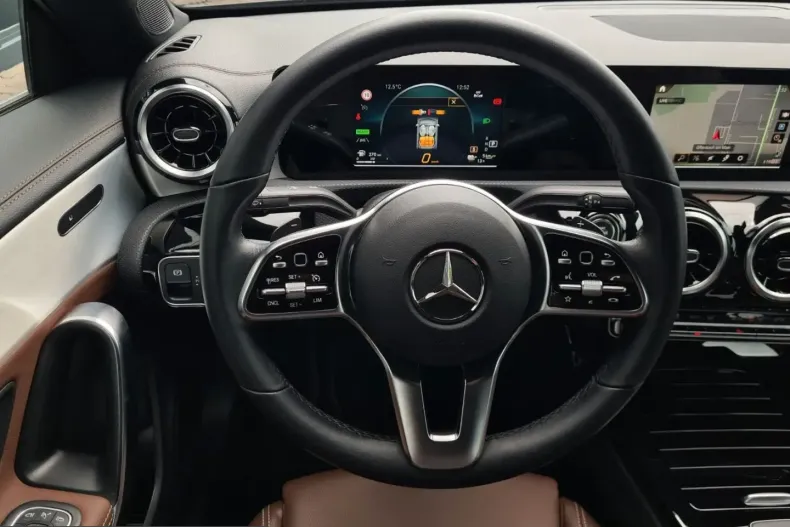 Mercedes-Benz CLA 250 (Clasa CLA) din 2022 cu 26.650 km - oferta MER212847 - foto 11