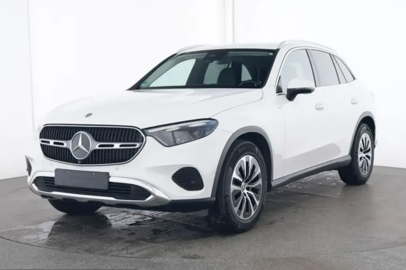Mercedes-Benz GLC 200 (Clasa GLC) din 2023 cu 8.002 km - oferta MER212855 - foto 1