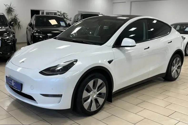 Tesla Model Y din 2022 cu 69.855 km - oferta TES212861 - foto 1