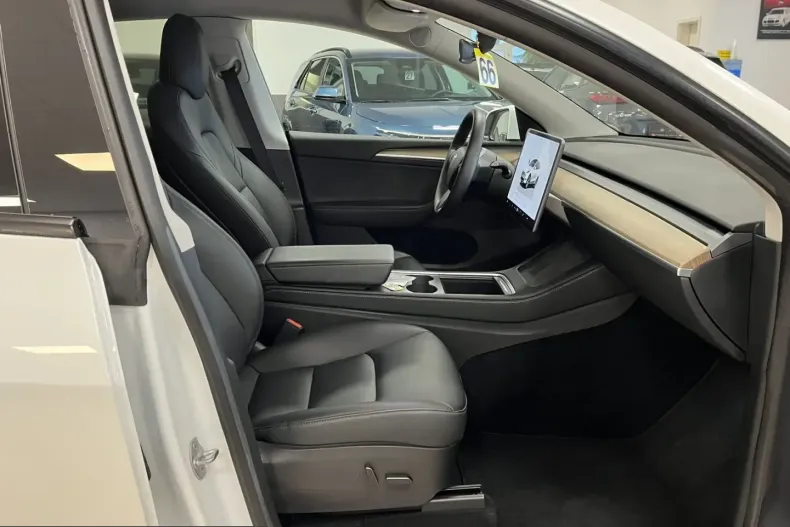 Tesla Model Y din 2022 cu 69.855 km - oferta TES212861 - foto 17