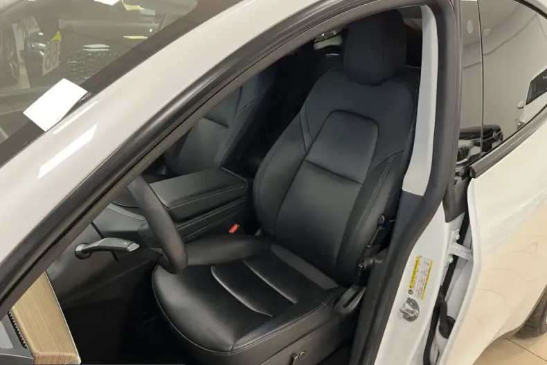 Tesla Model Y din 2022 cu 69.855 km - oferta TES212861 - foto 18
