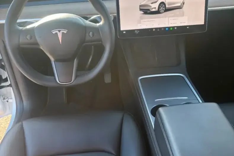 Tesla Model Y din 2022 cu 53.250 km - oferta TES212862 - foto 6