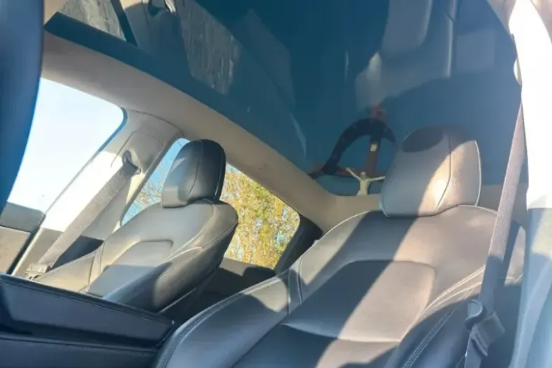Tesla Model Y din 2022 cu 53.250 km - oferta TES212862 - foto 10