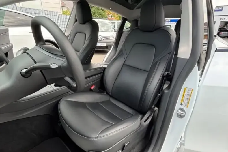 Tesla Model Y din 2023 cu 50.000 km - oferta TES212866 - foto 11