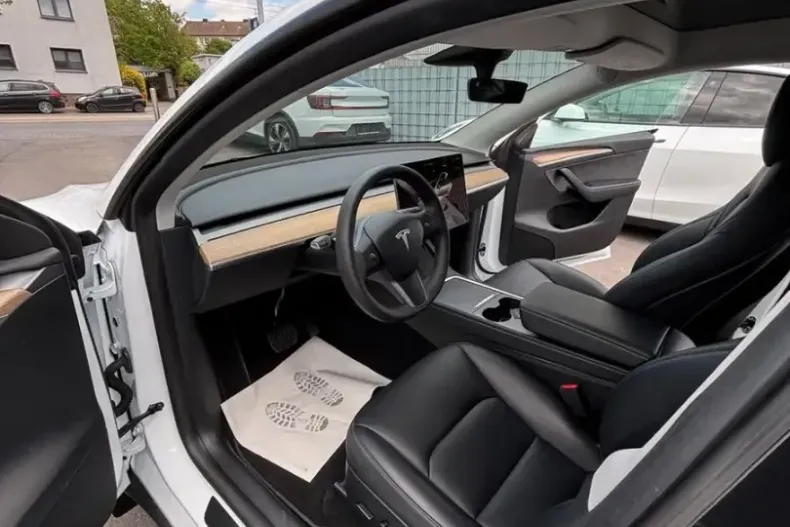 Tesla Model Y din 2023 cu 50.000 km - oferta TES212866 - foto 13