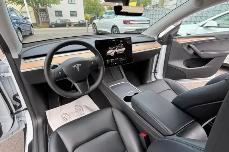 Tesla Model Y din 2023 cu 50.000 km - oferta TES212866 - foto 16