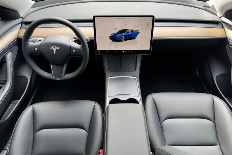 Tesla Model 3 din 2022 cu 10.000 km - oferta TES212871 - foto 12