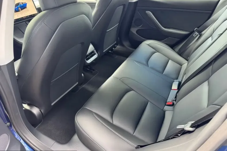 Tesla Model 3 din 2022 cu 10.000 km - oferta TES212871 - foto 15