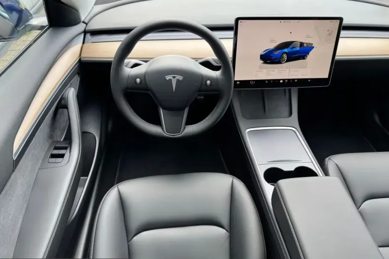 Tesla Model 3 din 2022 cu 10.000 km - oferta TES212871 - foto 22