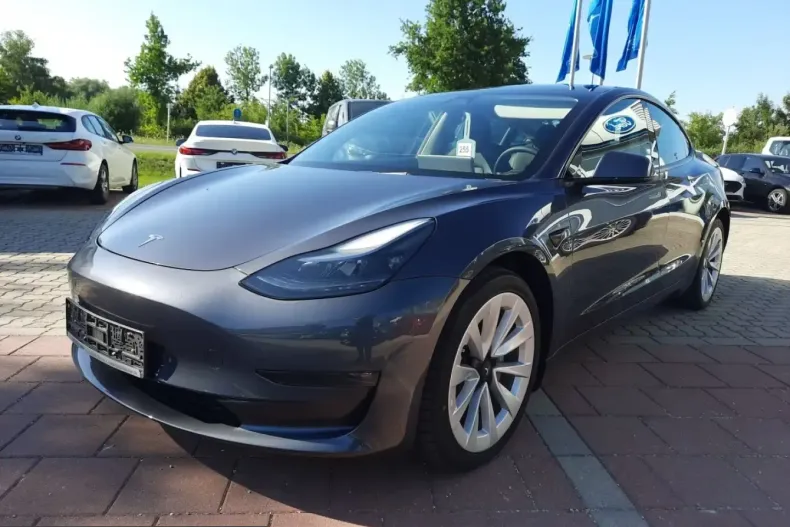 Tesla Model 3 din 2026 cu 10 km - oferta TES212872 - foto 1