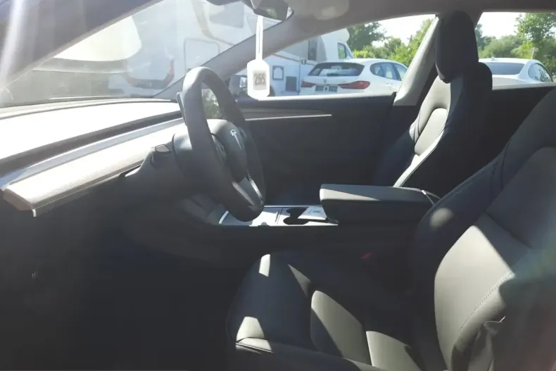 Tesla Model 3 din 2026 cu 10 km - oferta TES212872 - foto 11