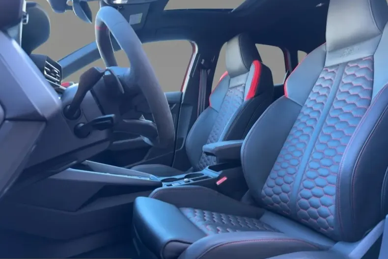 Audi RS3 din 2025 cu 3.950 km - oferta AUD212875 - foto 6