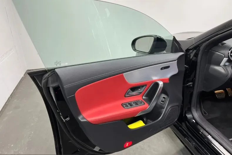 Mercedes-Benz CLA 250 (Clasa CLA) din 2023 cu 90.700 km - oferta MER212878 - foto 9