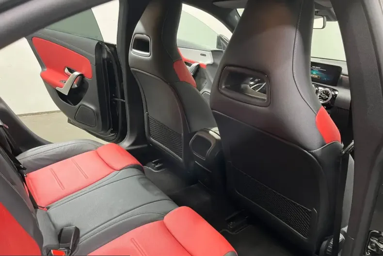 Mercedes-Benz CLA 250 (Clasa CLA) din 2023 cu 90.700 km - oferta MER212878 - foto 18