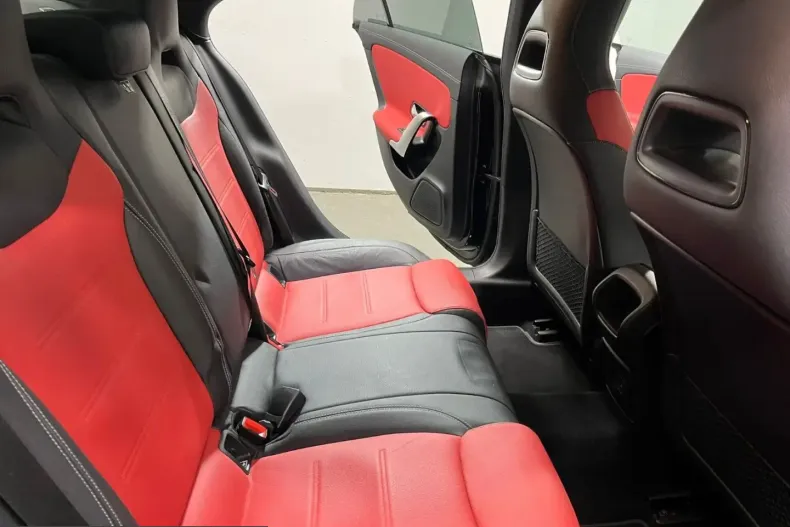 Mercedes-Benz CLA 250 (Clasa CLA) din 2023 cu 90.700 km - oferta MER212878 - foto 19