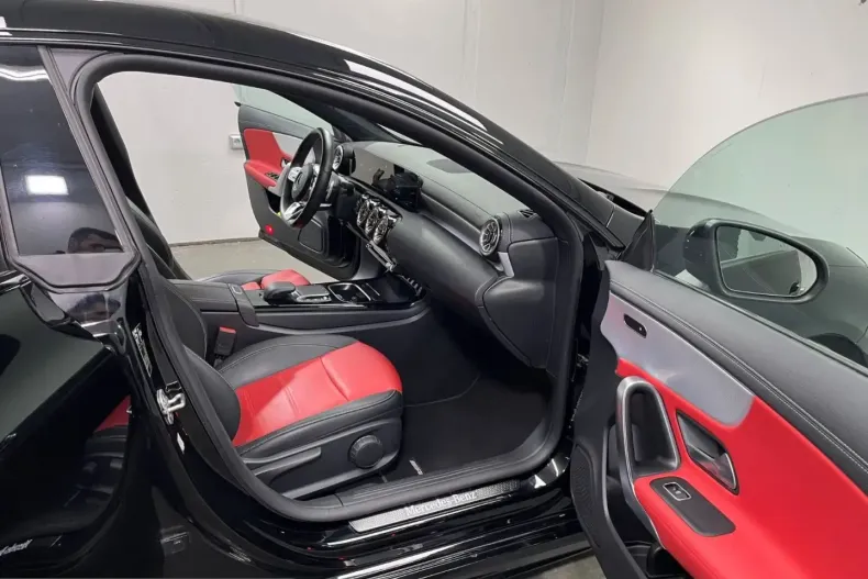 Mercedes-Benz CLA 250 (Clasa CLA) din 2023 cu 90.700 km - oferta MER212878 - foto 20