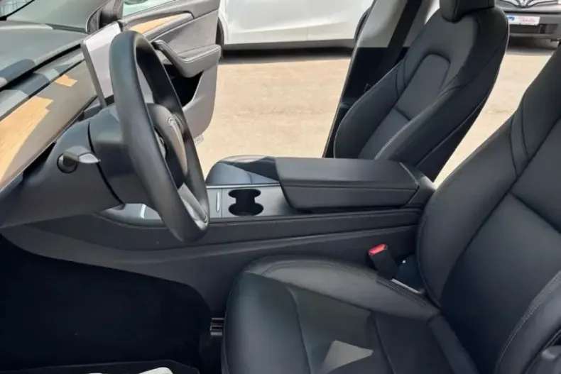 Tesla Model Y din 2022 cu 72.300 km - oferta TES212879 - foto 10