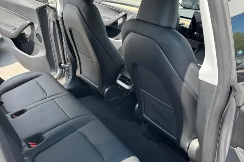 Tesla Model Y din 2022 cu 72.300 km - oferta TES212879 - foto 14