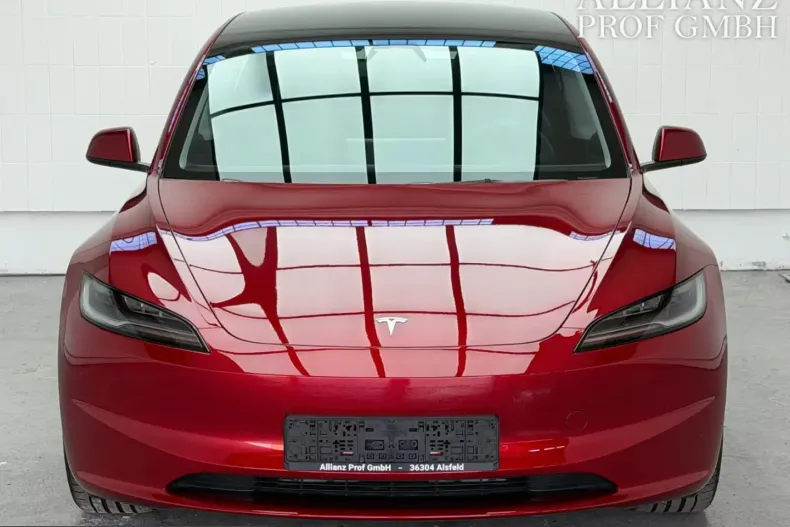 Tesla Model 3 din 2026 cu 1.260 km - oferta TES212880 - foto 2