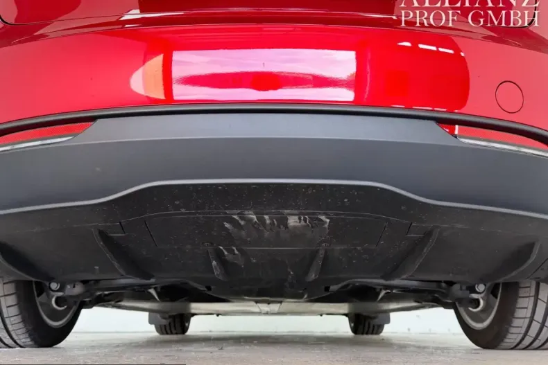 Tesla Model 3 din 2026 cu 1.260 km - oferta TES212880 - foto 6