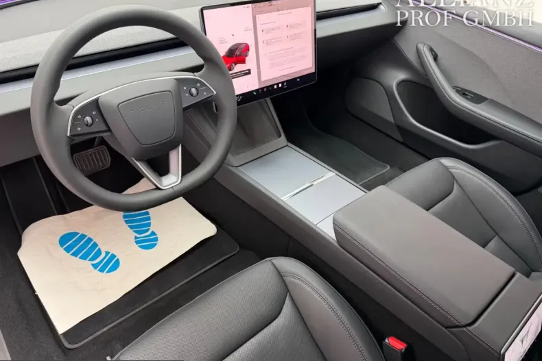 Tesla Model 3 din 2026 cu 1.260 km - oferta TES212880 - foto 12