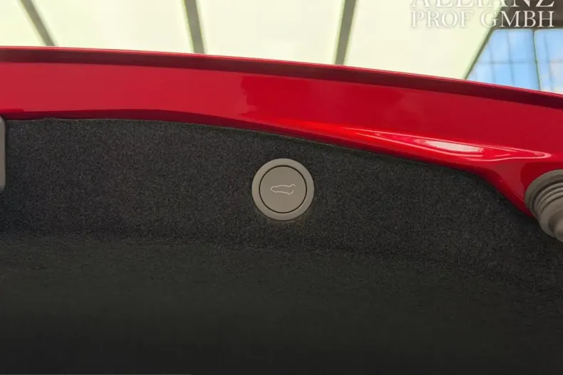 Tesla Model 3 din 2026 cu 1.260 km - oferta TES212880 - foto 20