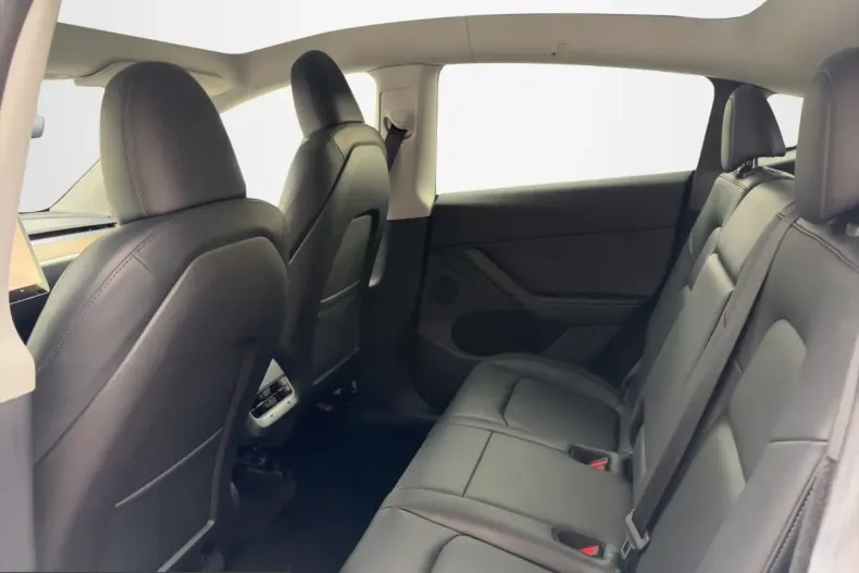 Tesla Model Y din 2022 cu 49.750 km - oferta TES212881 - foto 13