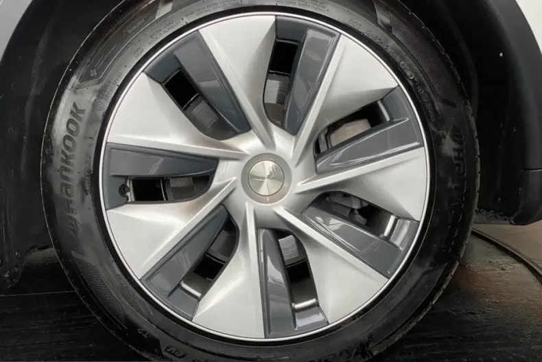 Tesla Model Y din 2022 cu 62.283 km - oferta TES212883 - foto 5