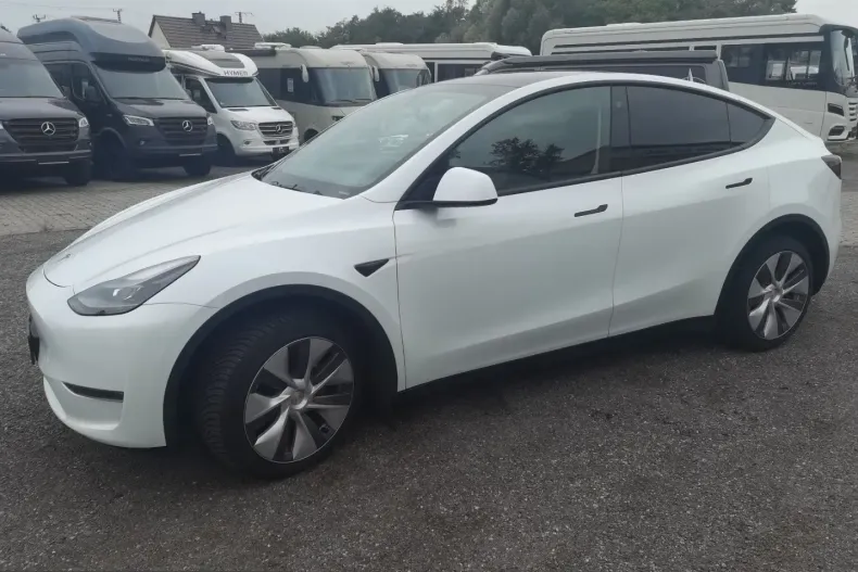 Tesla Model Y din 2022 cu 64.500 km - oferta TES212885 - foto 2