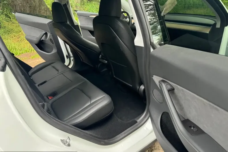 Tesla Model Y din 2022 cu 64.500 km - oferta TES212885 - foto 7