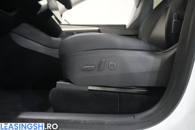 Tesla Model Y din 2022 cu 40.490 km - oferta TES212886 - foto 16