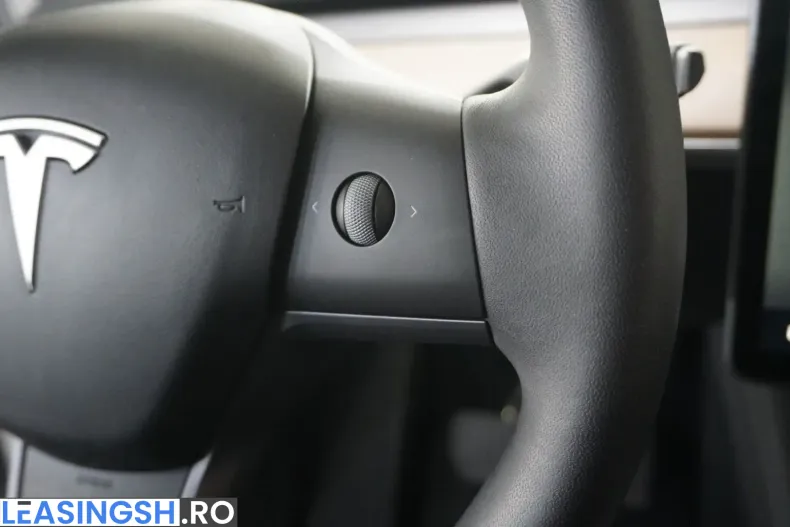 Tesla Model Y din 2022 cu 40.490 km - oferta TES212886 - foto 23