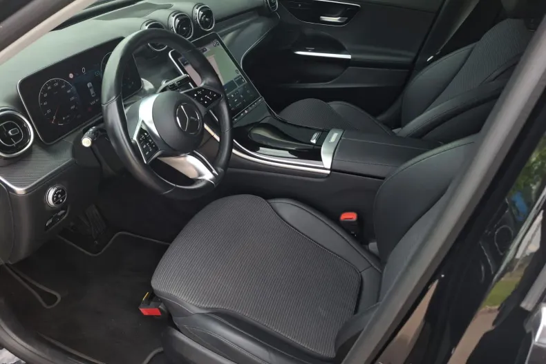 Mercedes-Benz C din 2021 cu 52.762 km - oferta MER212899 - foto 13