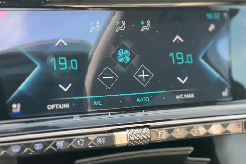 DS Automobiles DS 7 Crossback din 2021 cu 142.070 km - oferta DSA212920 - foto 30