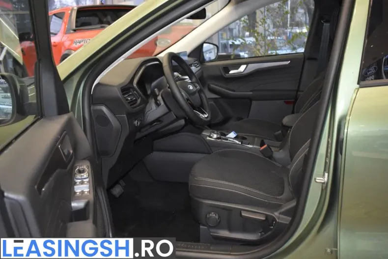 Ford Kuga din 2025 cu 1 km - oferta FOR212924 - foto 12